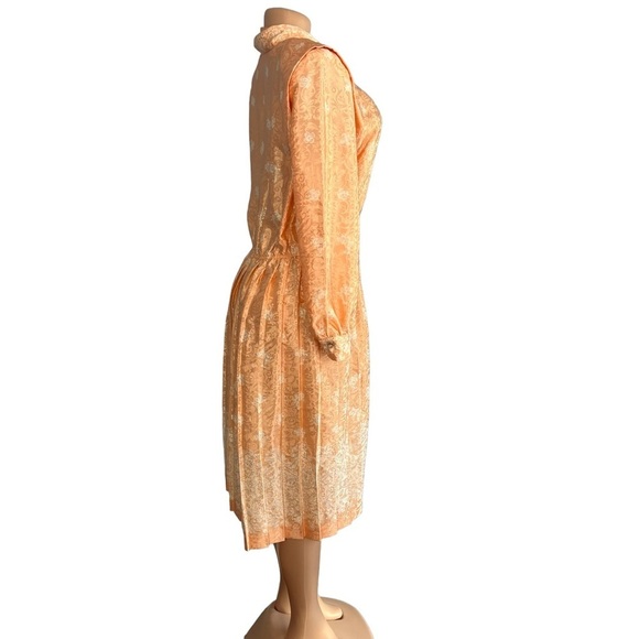3/$30 🍂 Schrader Vintage Orange and Cream Satin Pleated Dress - Picture 6 of 10